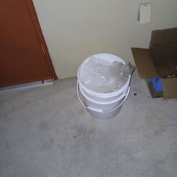 50 Lb Bucket