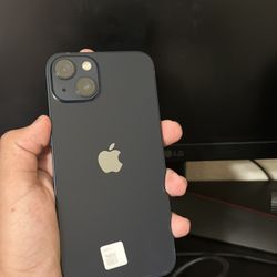 iPhone 13 Unlocked Perfect Condition No Sim Restrictions 