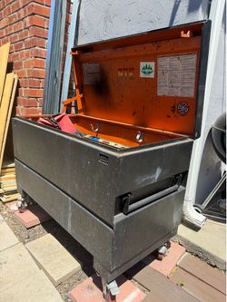 Heavy duty Tool Box