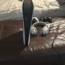 PlayStation 5 (Price Negotiable W/ Best Offer)
