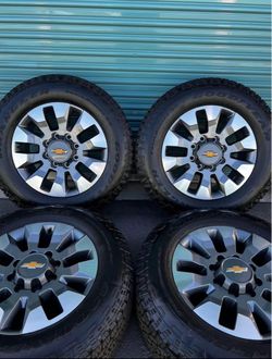 Chevy Silverado 2500/3500 Factory Wheels Tires