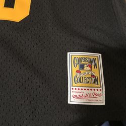 Mitchell & Ness Roberto Clemente Pirates Jersey! for Sale in New Rochelle,  NY - OfferUp