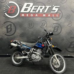 2017 Suzuki DR650SE