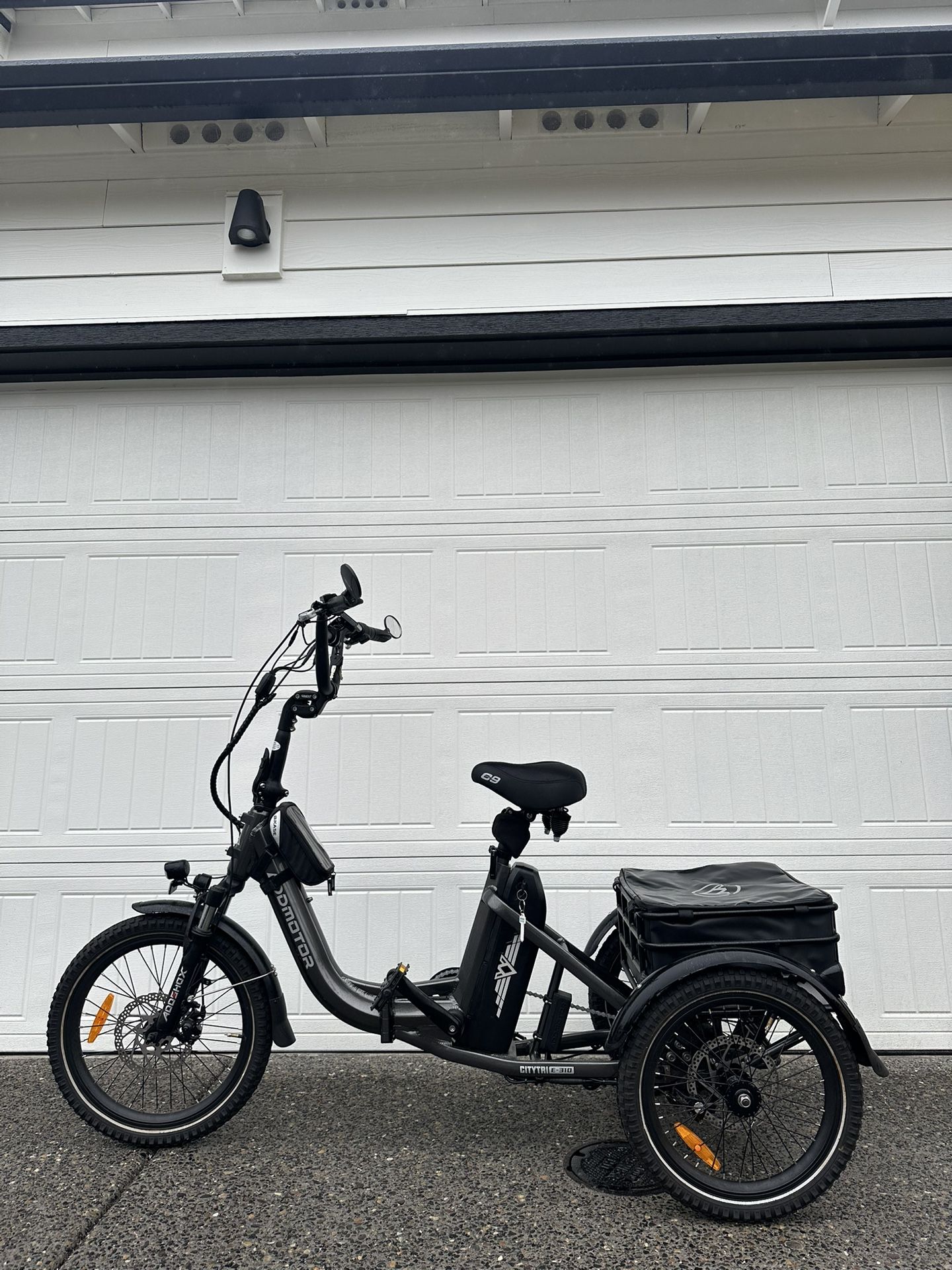 Addmotor Citytri E-310 Folding Electric Trike – Like New – Only 5 Miles - Tricycle Senior Bike