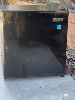 Mini Refrigerator With Freezer