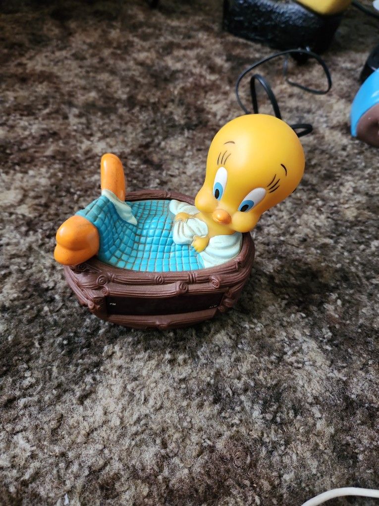 Tweety Bird Clock