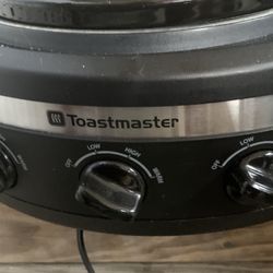 Toastmaster 3 Crockpots In 1
