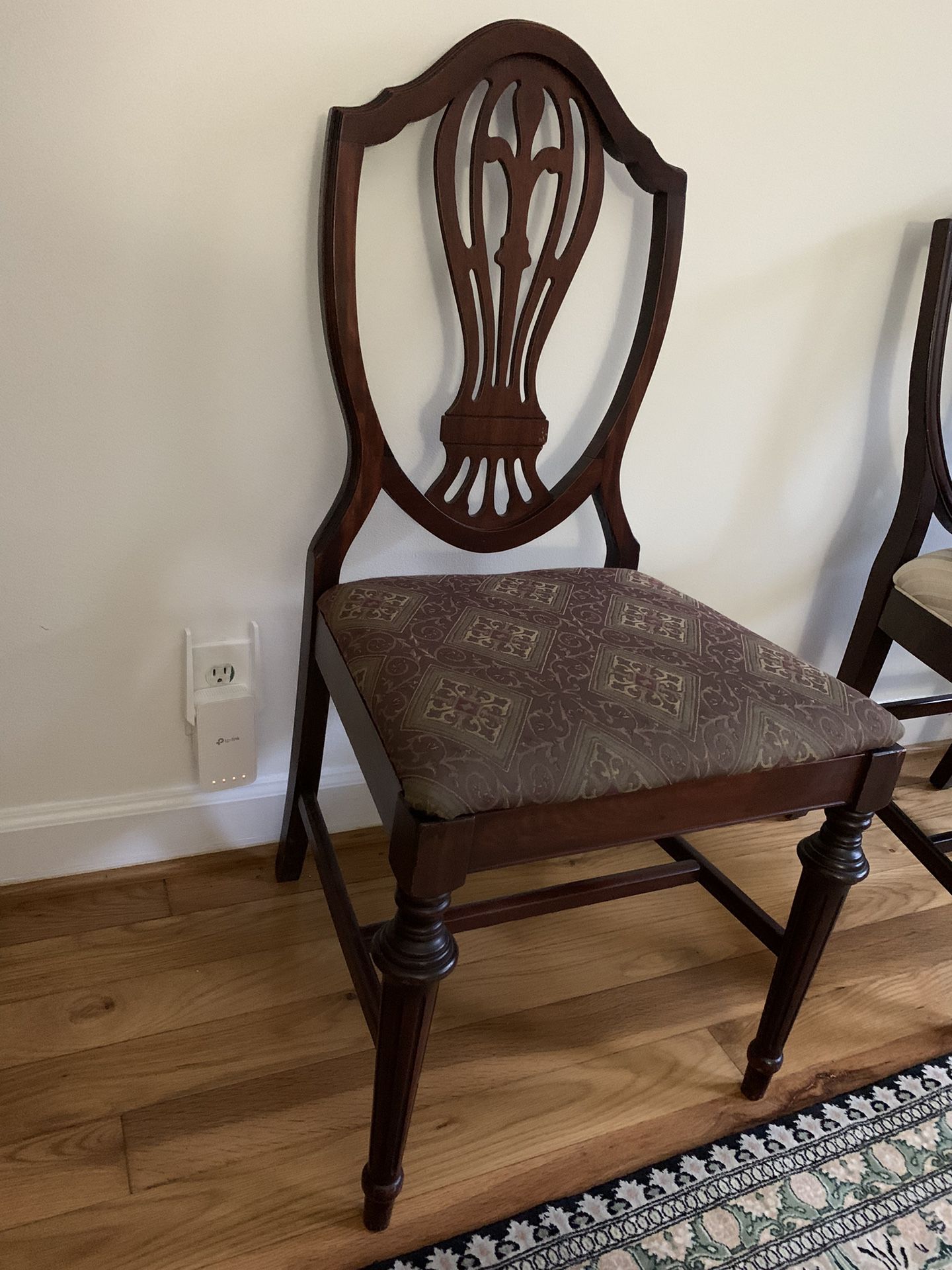 FREE - Vintage Dining Chair