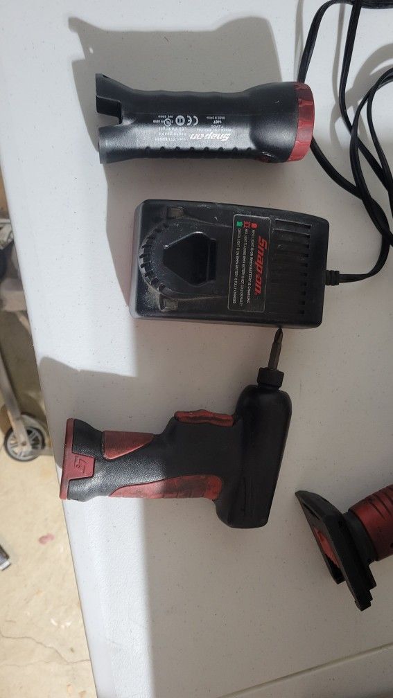 SNAP ON TOOLS CTS561CL 7.2V CORDLESS SCREWDRIVER FLASHLIGHT CHARGER Battery