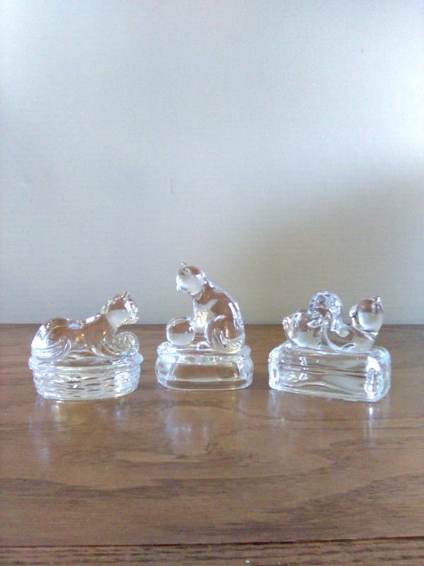 Set of 3 Clear Crystal Cats / Balls Figurines