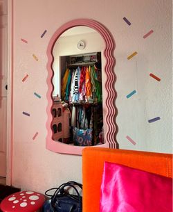 Pink Dopamine Wavy Mirror