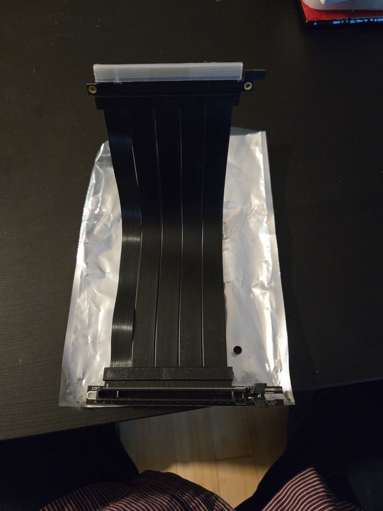 Lian Li PCIE 4.0 Riser Cable