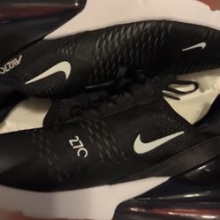 Nike 270s Sz 11