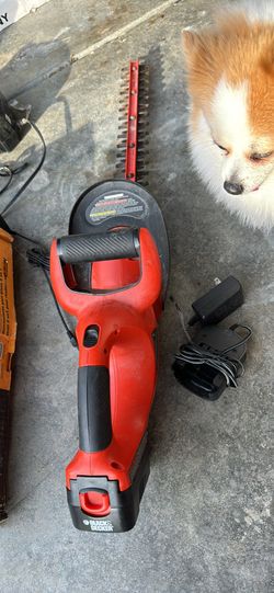 Black Decker 22” Hedge Trimmer