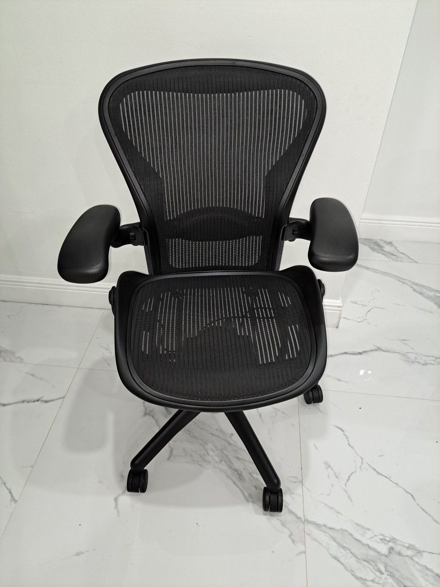 Herman Miller Aeron Size B Mint Condition