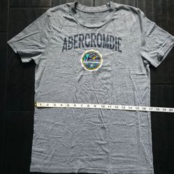 Abercrombie Center Small Beach Graphic T-Shirt