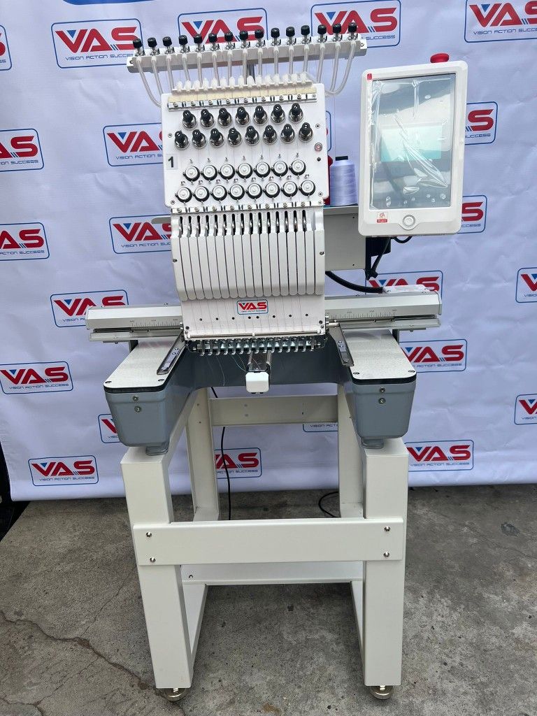 INDUSTRIAL EMBROIDERY MACHINE