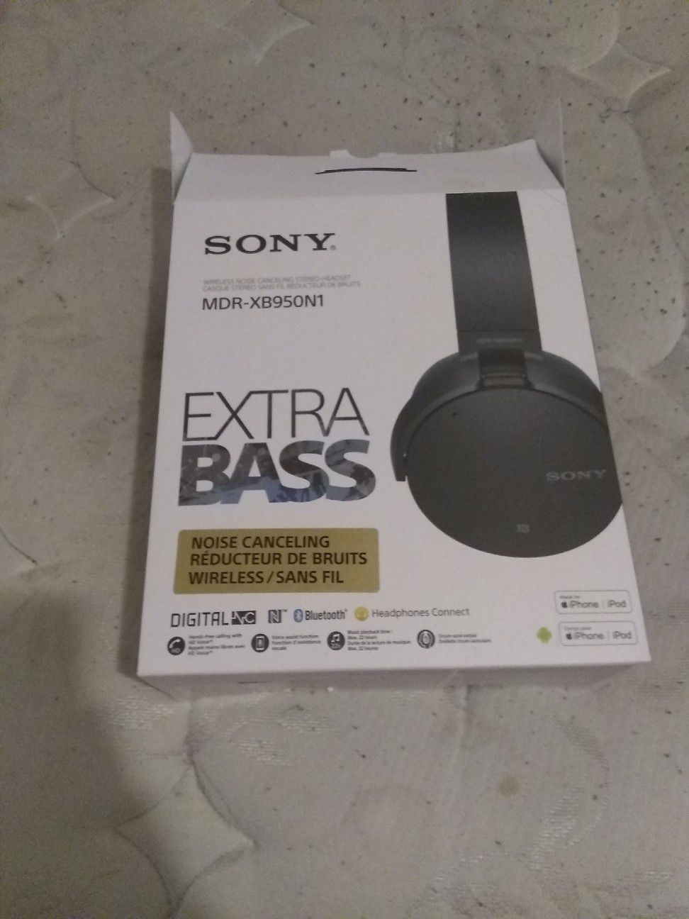 Sony noise canceling extra bass boost headphones