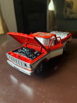 Ford Pickup Truck Diecast Model Car