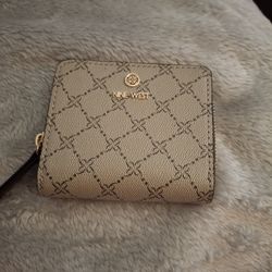 Nine West Wallet 