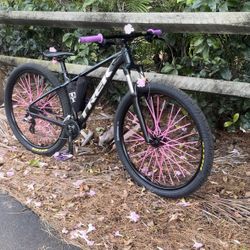 Trek Marlin 5 (E-BIKE TRADES ONLY!!!!)