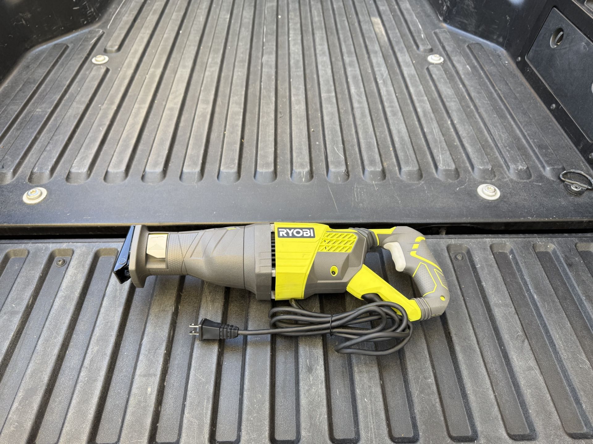 RYOBI 12 Amp Corded Reciprocating Saw **FIRM PRICE**