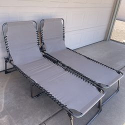 Set Of 2 Chaise lounge Chairs With Positions 