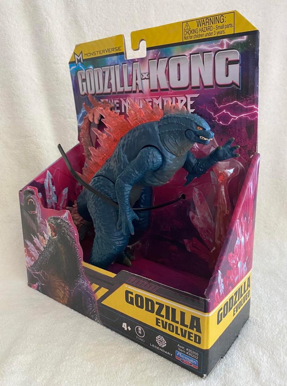 Godzilla New Empire Evolved Figure