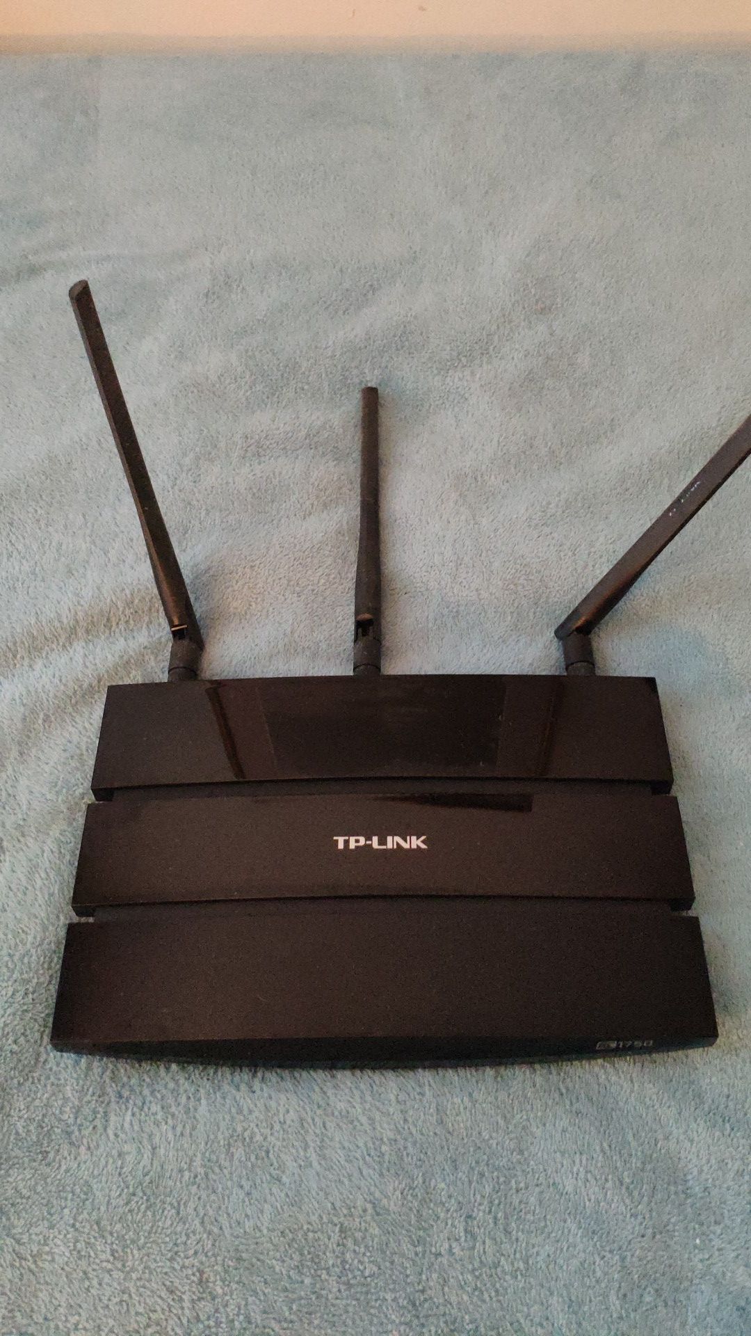 TP Link AC1750 router
