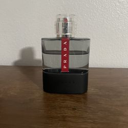 Luna Rossa Carbon Eau de Toilette Spray