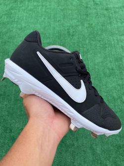NIKE ALPHA HUARACHE VARSITY LOW “BLACK / WHITE” METAL BASEBALL CLEATS (Size 7, Men’s)