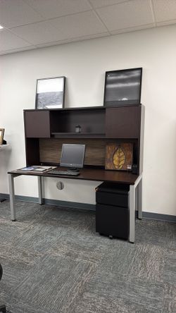 Modern Desk With Hutch