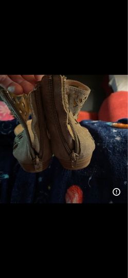 Sliver spilt toe Sandles