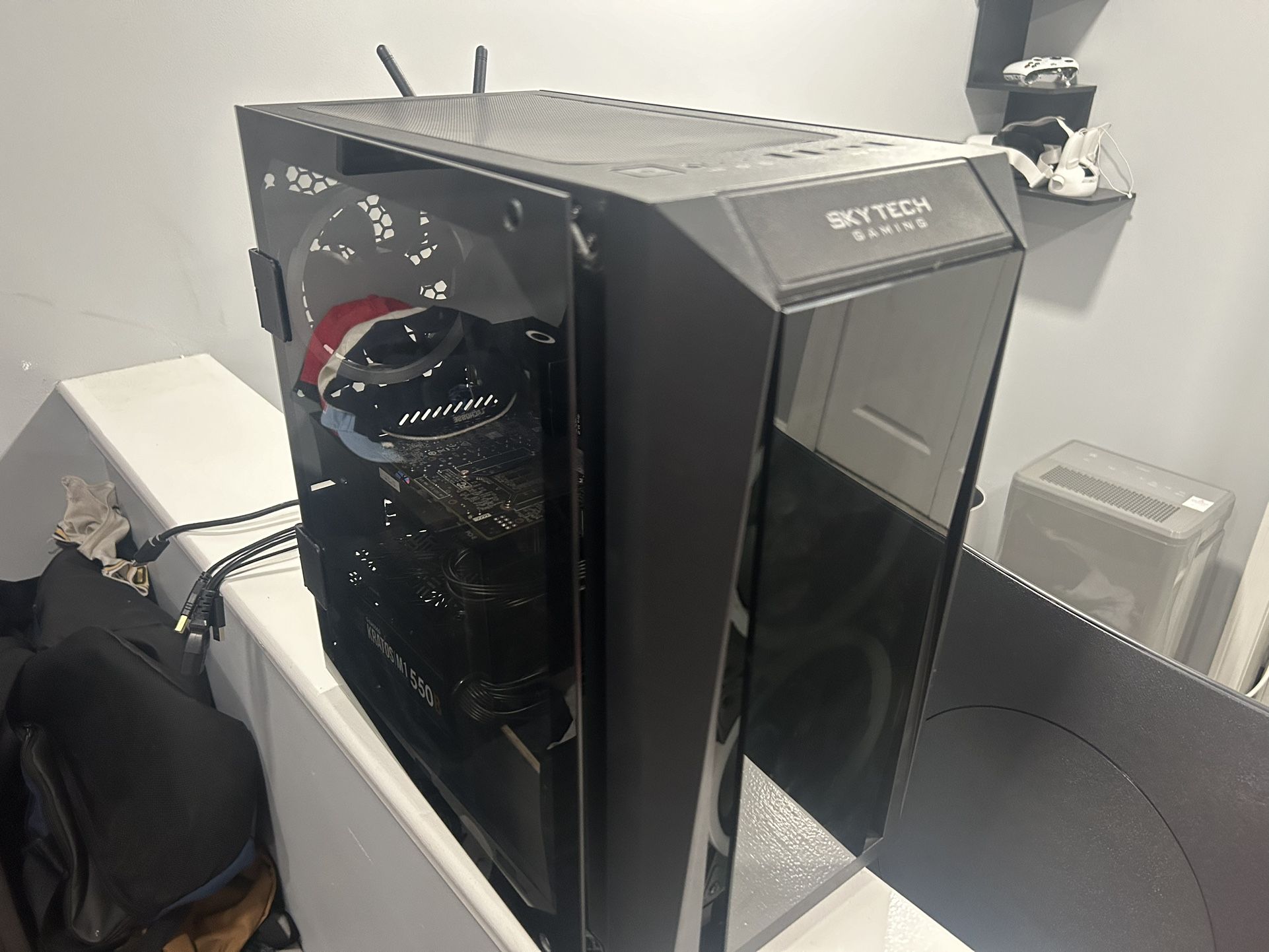 Gaming Pc, Keyboard And Mouse Extra