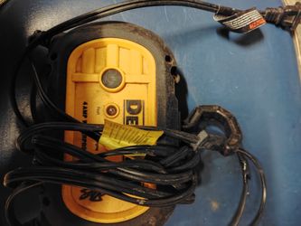 DeWalt Battery Charger