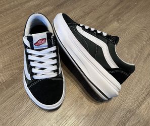 VANS OLD SKOOL OVERT - WOMAN - Size 5