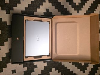 Selling a pristine Dell XPS 13" touchscreen laptop in like-new condition. Comes complete with its original box and packaging. It was only turned on to