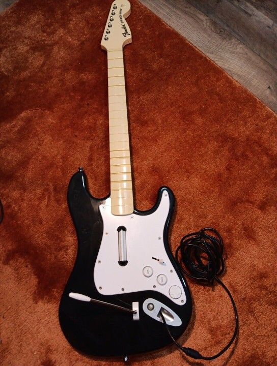 Xbox 360 Rock Band 822152 Harmonix Fender Stratocaster Wired Guitar W USB Cable