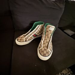 GUCCI SHOES FOR SALE !!!! 