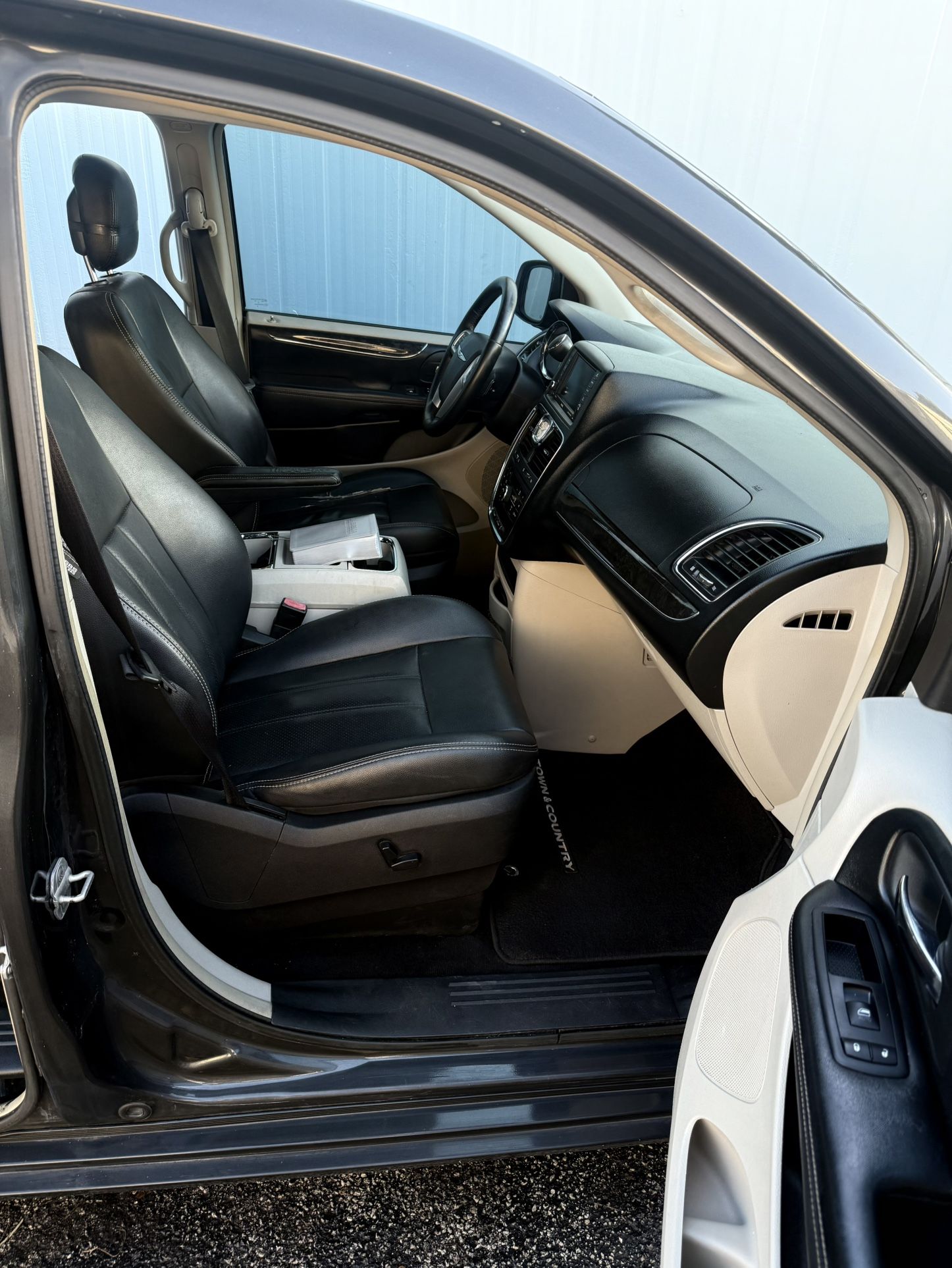 2012 Chrysler Town & Country