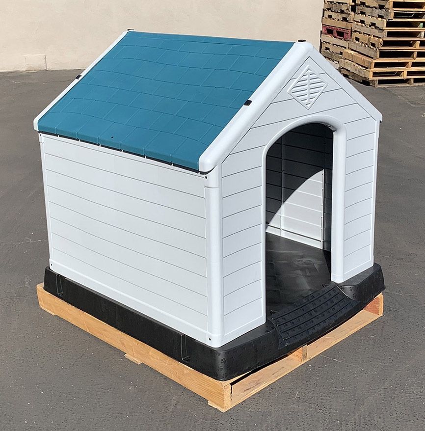 (NEW) $150 Waterproof Plastic Dog House for X-Large size pet Indoor Outdoor Cage Kennel 42x42x45 inches