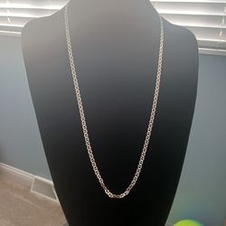 SILVER NECKLACE & 22-24 INCHES LONG.....😁😊😍
