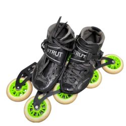 LUiGINO SKATES Size 6 Like New