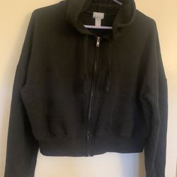 Teen/Junior/Women Black Hoodie - Size L