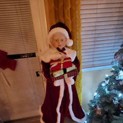 Mrs Claus, Silent Night SIGN, Merry Christmas SIGN And Pine  Decor.