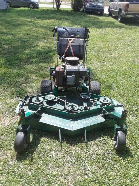 Máquina para cortar yarda