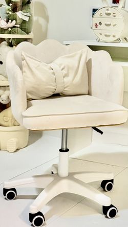 Kids Swivel Chair – Cream Color