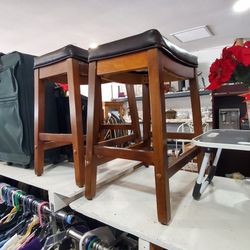 2 Bar Stools