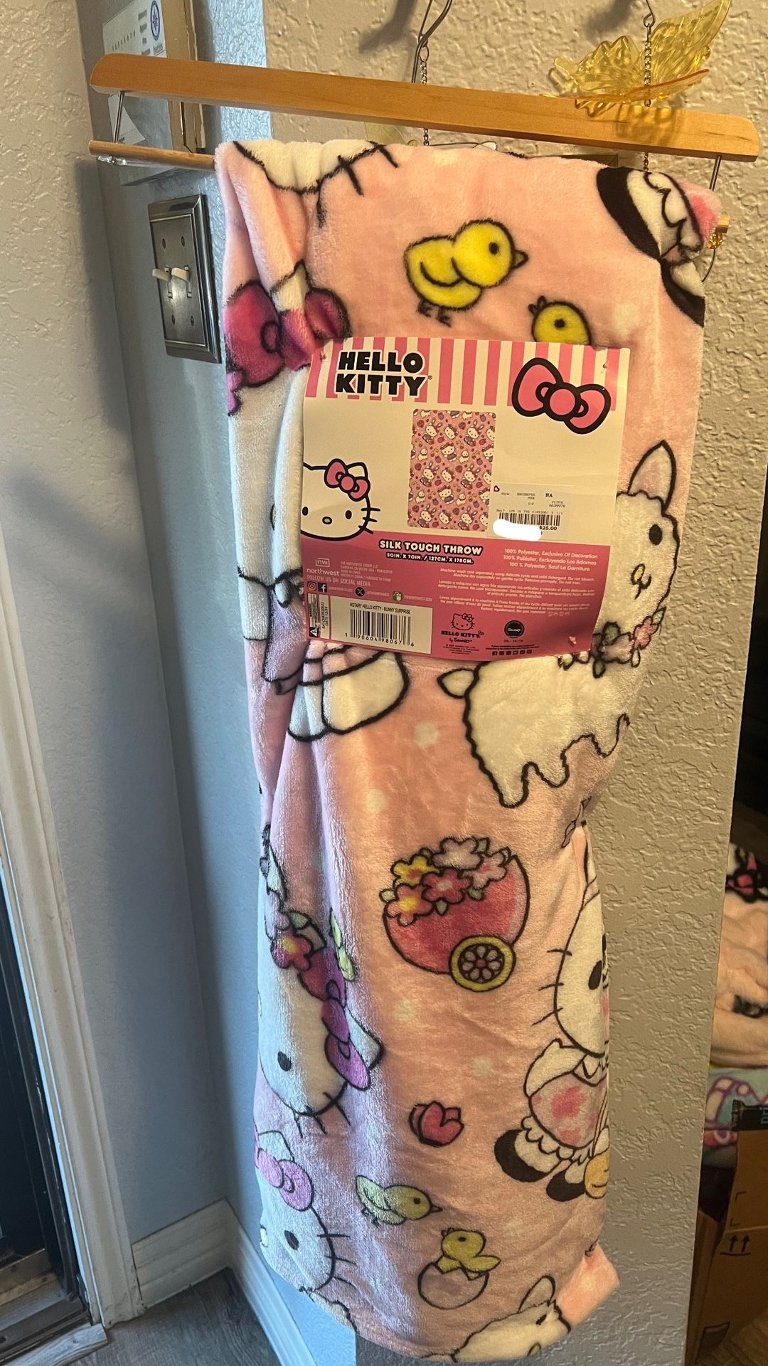 Hello kitty blanket