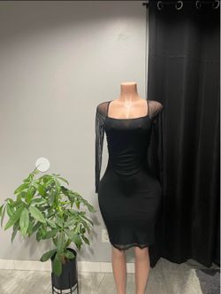Black sheer sleeve bodycon dress